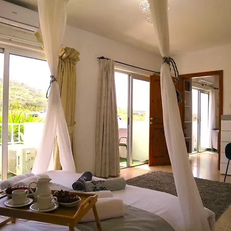 Apartment Close To Unique & Cozy 3 Balconies Country Views