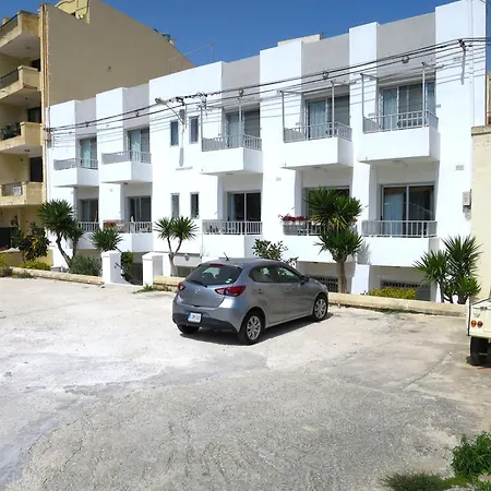 Apartment Close To Unique & Cozy 3 Balconies Country Views