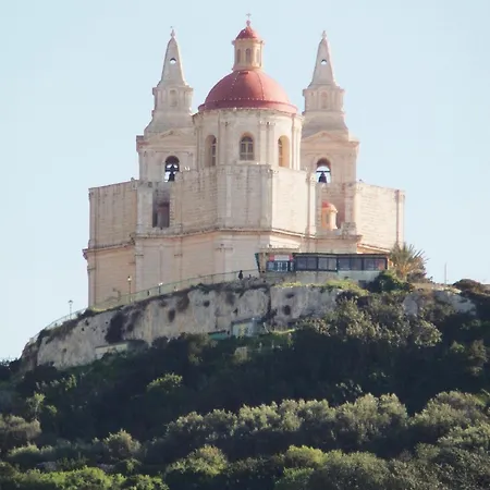 Close To Unique & Cozy 3 Balconies Country Views *